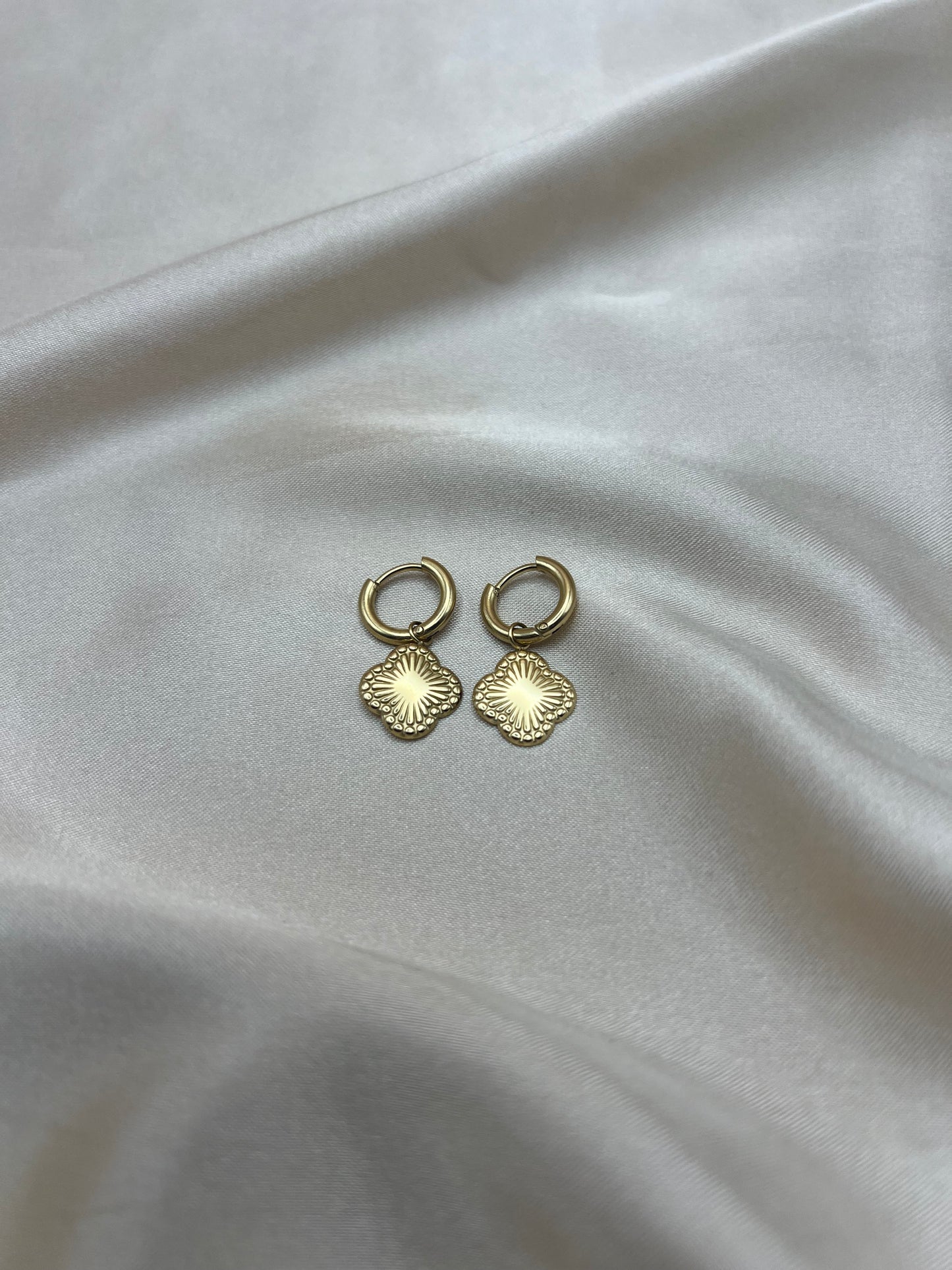 Boucles d'oreilles Nyota couleur or