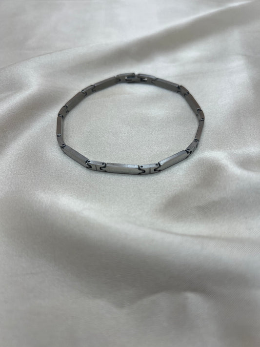 Goumette Xerion pour homme couleur argent